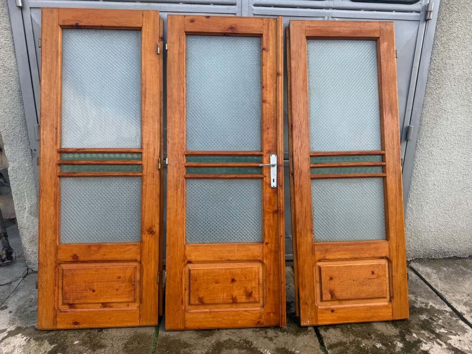 Ușă în 3 părți cu toc din stejar