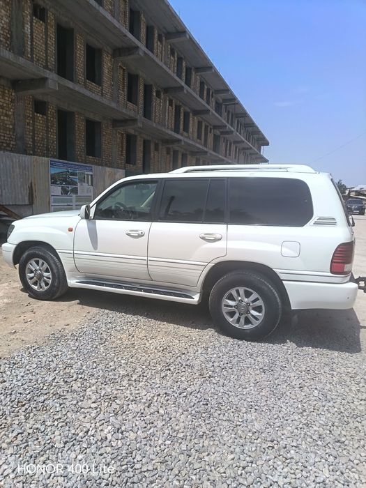 Внедарожник Lexus LX 470