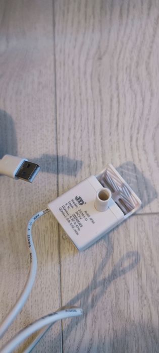 Мини USB Потопяема Помпа за Вода (За Фонтанчета за Домашни Любимци / Аквариуми)