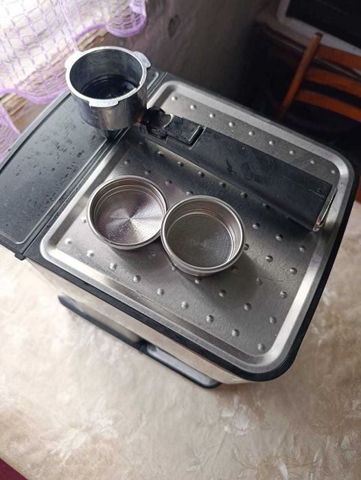 Продам Кофемашину