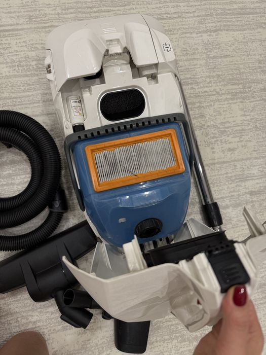 ПРодам пылесос Karcher