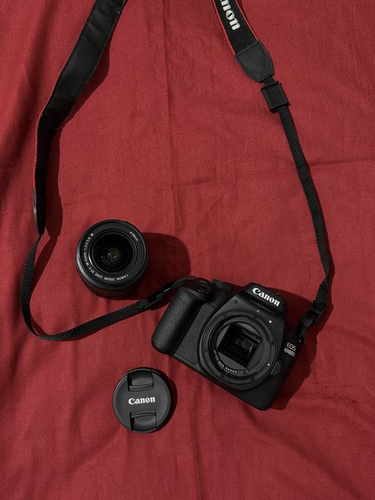 фотоаппарат Canon EOS 4000D + объектив