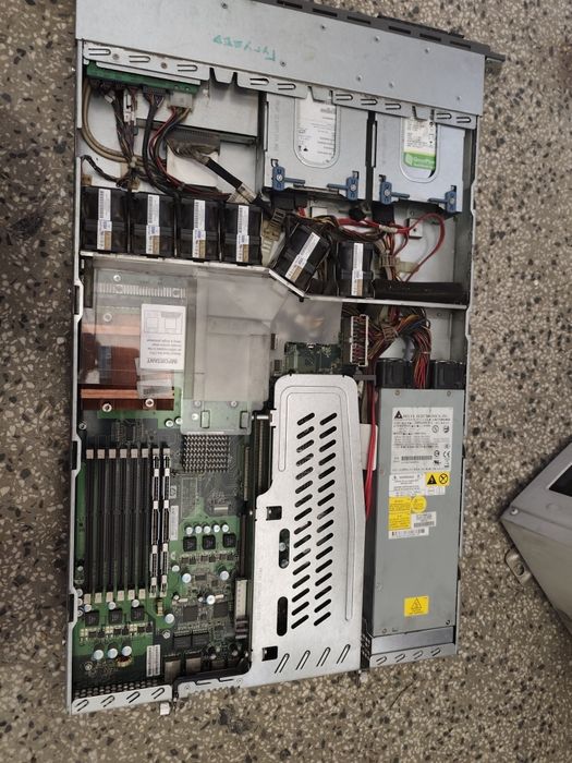 Сървър HP Proliant DL 140