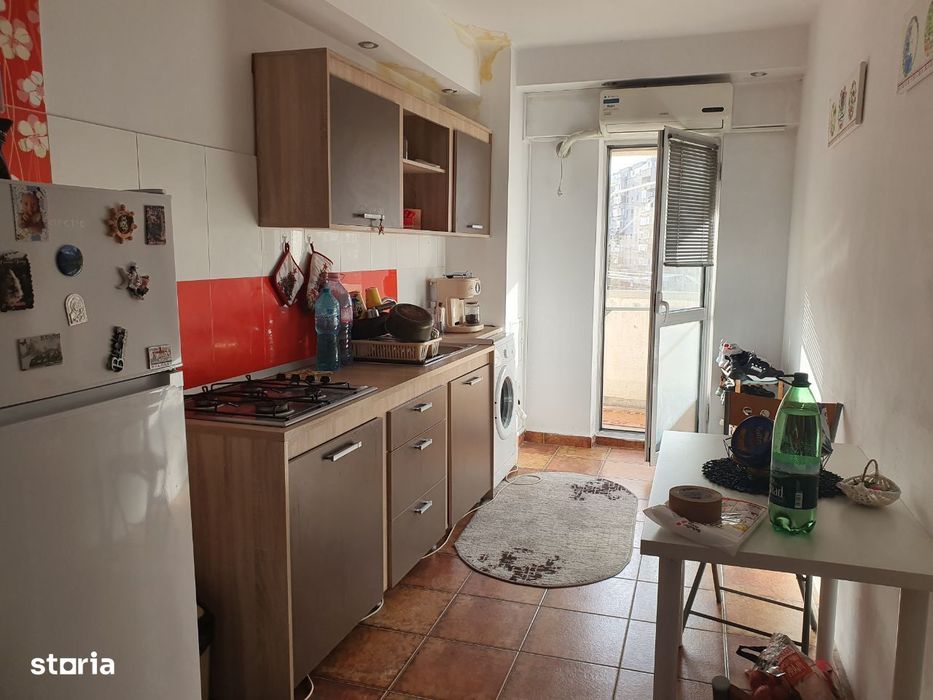 Piata M Viteazu, ap. 2 cam, et 1, mobilat, 350 euro