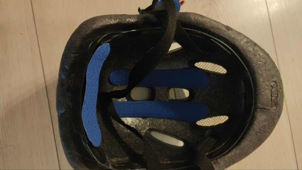 Детски каски за колоездене Abus Giro