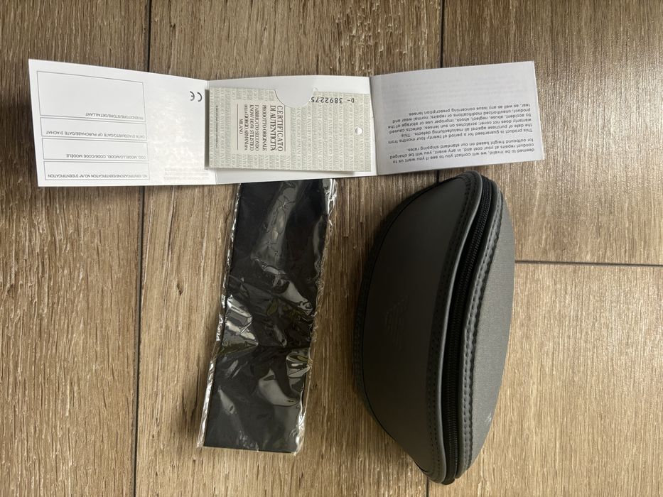 Husa/toc ochelari soare/vedere Armani NOUA