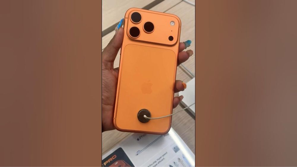 Iphone 17 pro max 256Gb у Артура в магазе MacZone