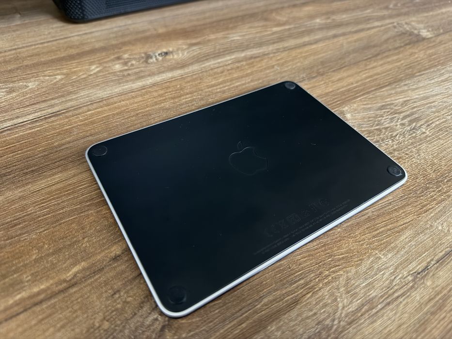 Продам Apple Magic Trackpad 2