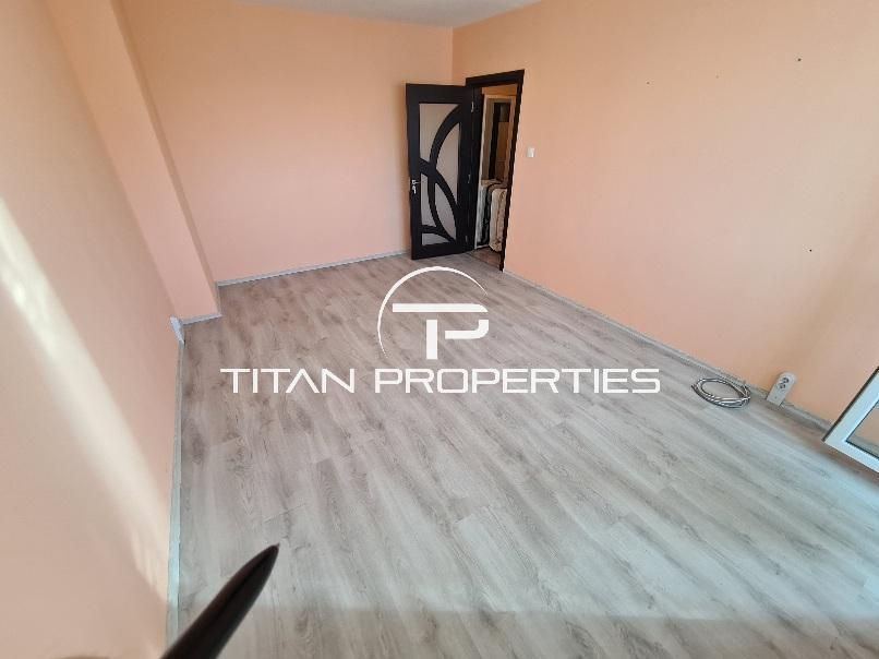 Дава се под наем Едностаен апартамент в Бургас, Славейков - 45 кв.м за 280.5 € - Снимка #2