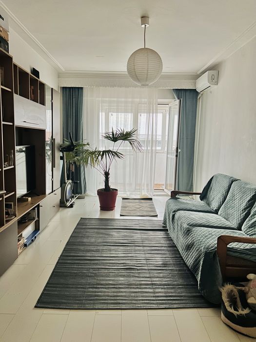 Vand apartament 4 camere ultracentral sau schimb doar cu spatiu comercial