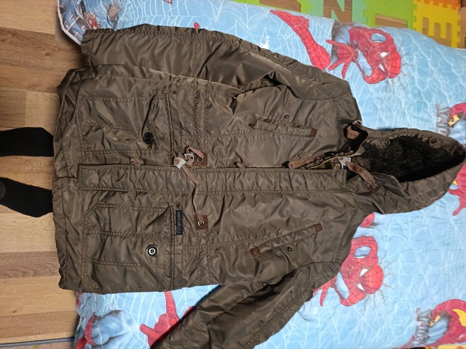 Зимно яке, тъмно зелен