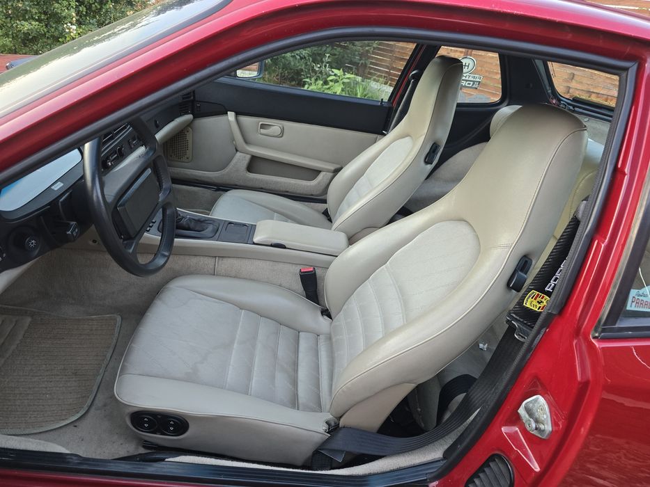 Vand Porsche 944 atestat istoric