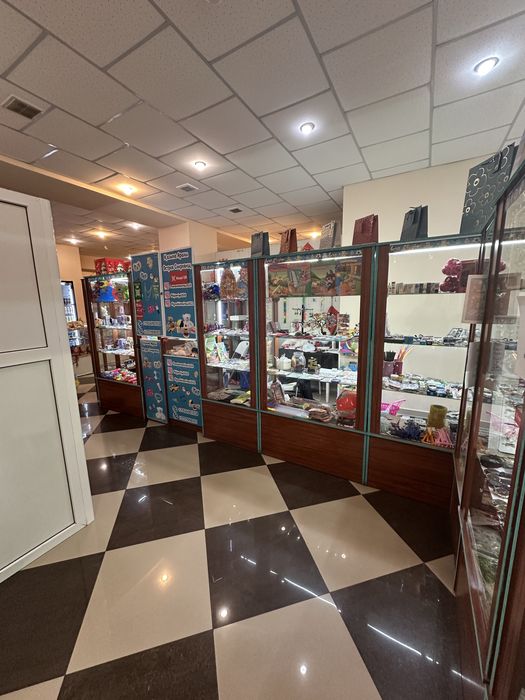 Продаются витрины