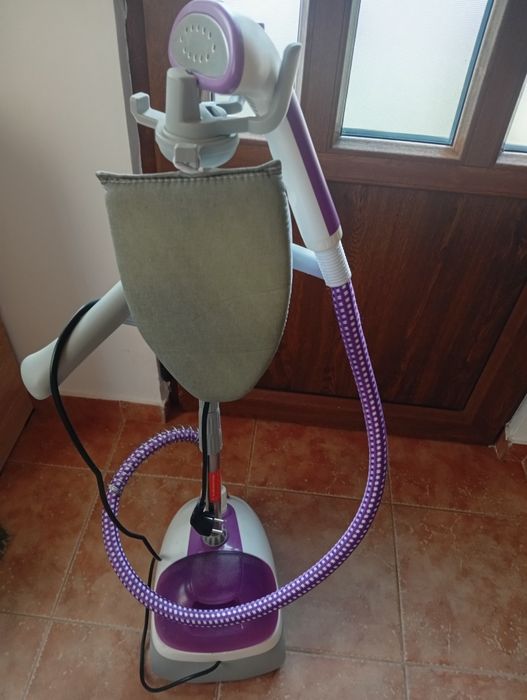 Fier calcat vertical cu aburi Daewoo