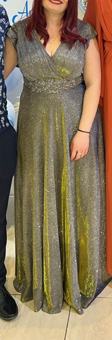 Rochie argintie cu sclipici de seara