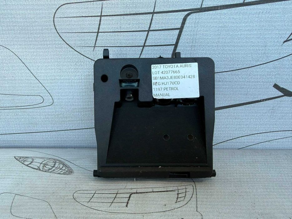 Cameră Frontală Parbriz / Senzor Pre-Collision Toyota Auris 2017 / 2012-2018 Cod OEM 8818102060 (5D2)