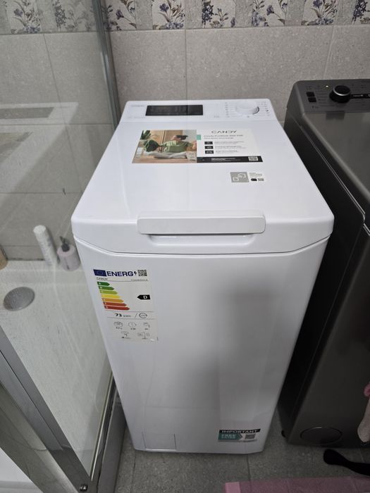 Vând mașină de Spălat verticala marca Candy capacitate 8kg