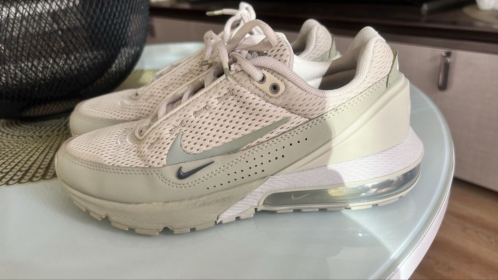 Nike AIR Max Pulse
