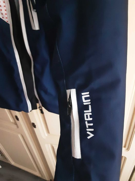 Geaca ski de club de la Vitalini -marime 10 ani