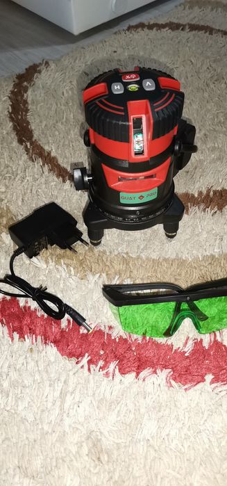 Лазерный уровень Куат про