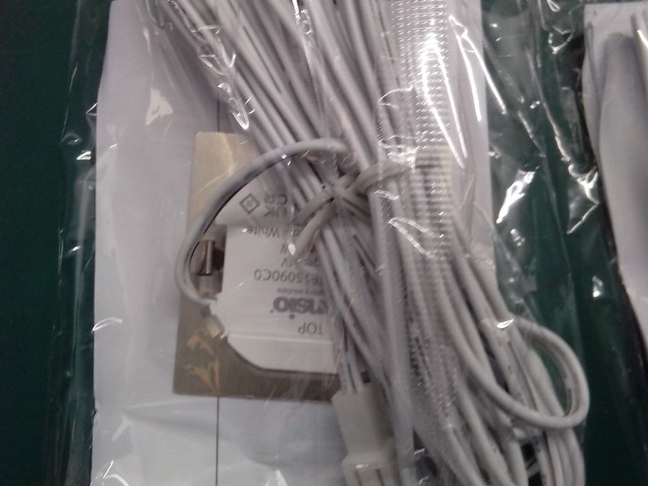 Комплект лед лампи + захранване Sensio