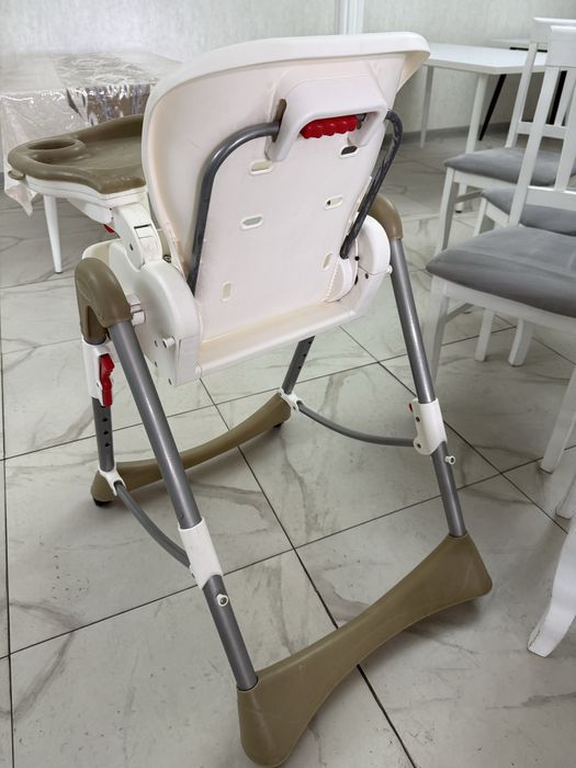 Детское кресло для кормления