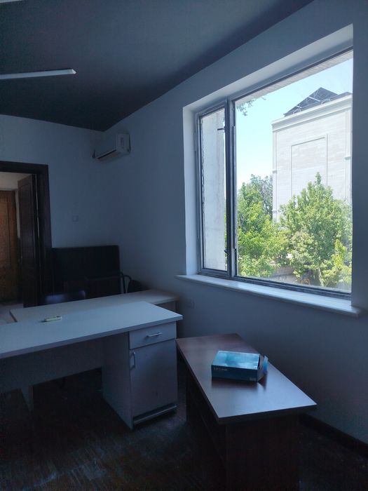 Кабинет 18м² метро ЧиланзарЦ без мебели 2й этаж