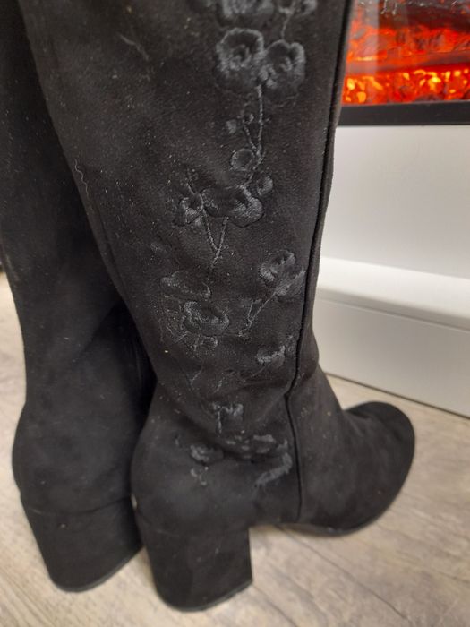 Cizme lungi,  negre, damă