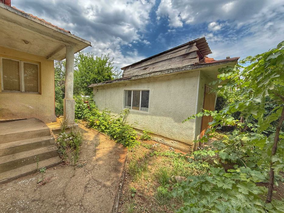 Продава се Къща в София, Гоце Делчев - 230 кв.м за 156 €/кв.м - Снимка #4