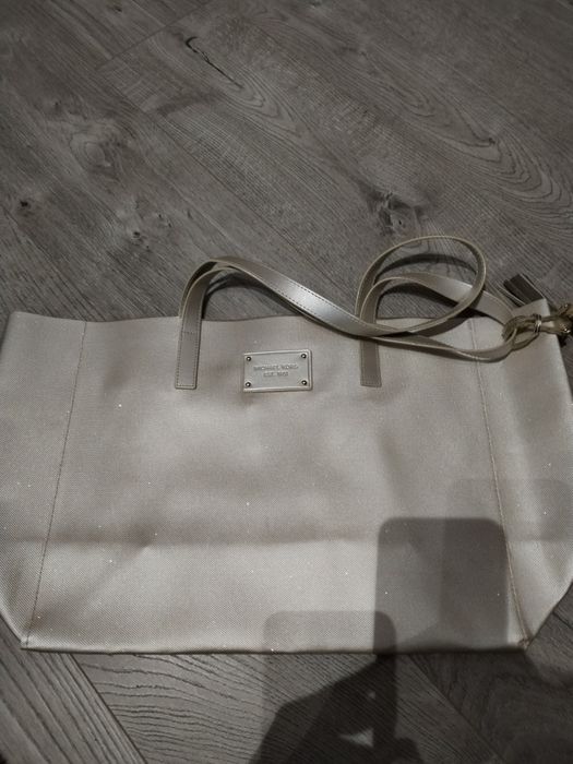 Genți dama noi piele naturala