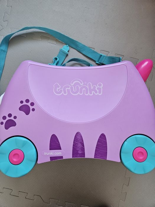 Valiza trunki pisicuta