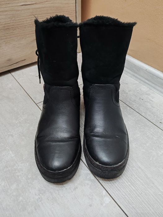 Черни боти Bench