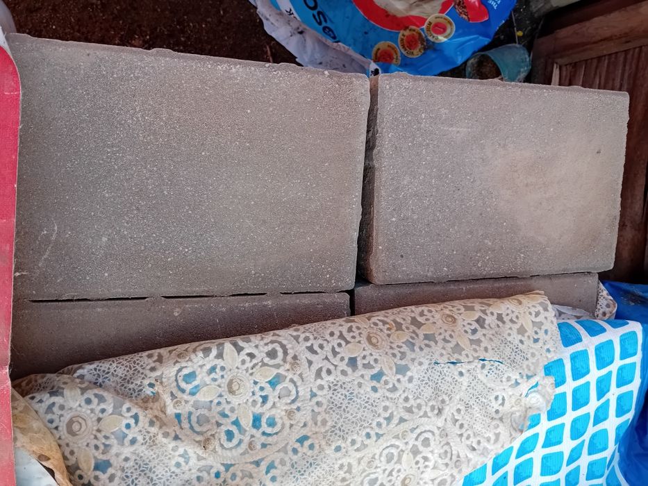 Vând pavele diverse