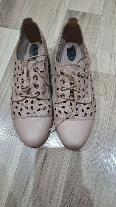 Дамски обувки естествена кожа