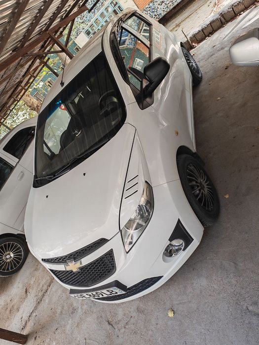 Продам автомобиль Спарк 2 поз.