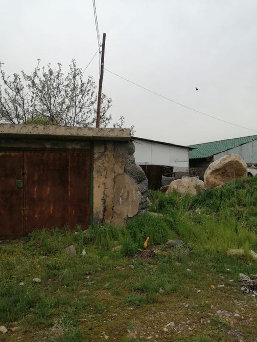 Продам гараж цена договорная