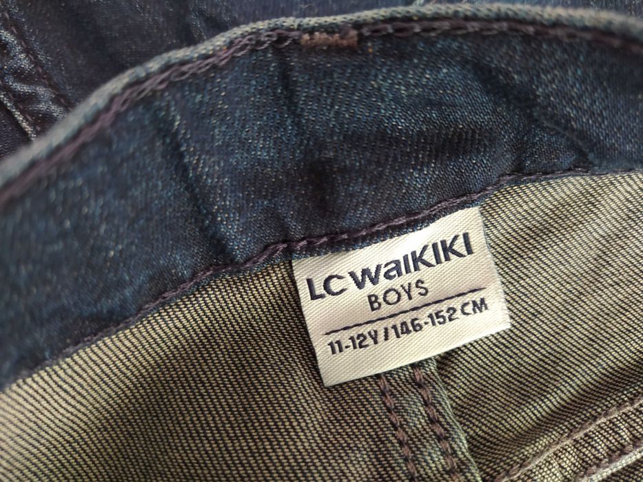 50 % намаление за чисто нови дънки LC Waikiki за ръст 146-152 см.