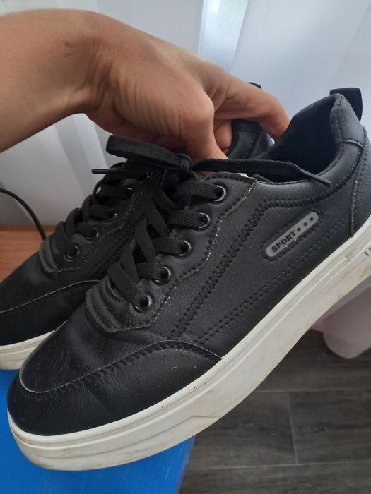 Продам кеды 39 размер