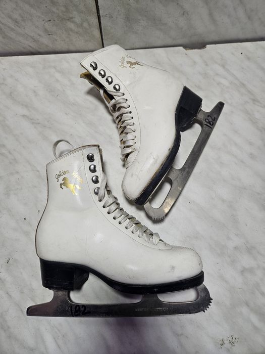 Patine 182 gheata patinaj artistic piele marime 36  (  23 cm)