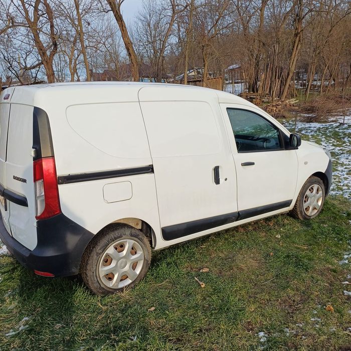 Mașina în stare foarte bună