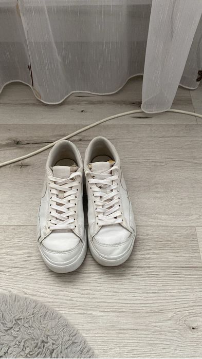 nike blazer low marimea 36,5