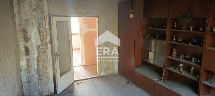 Продава се Четиристаен апартамент в Провадия - 91 кв.м за 605 €/кв.м - Снимка #2