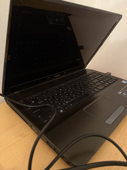 Лаптоп Asus K52F