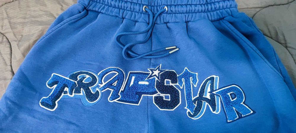 Trapstar Екип Син от Англия L размер