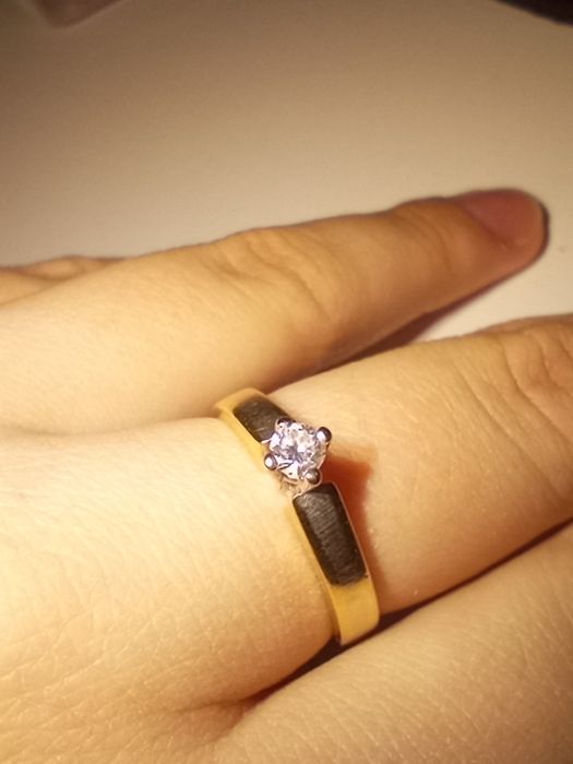 Дамски диамантен златен пръстен