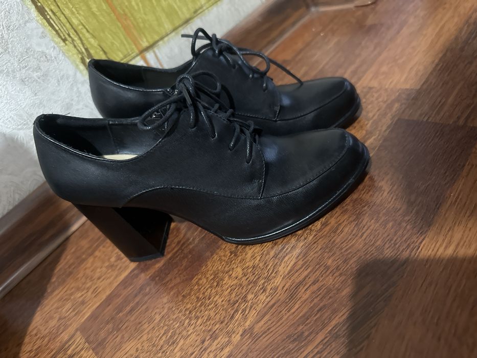 Срочно продам туфли,  37размера