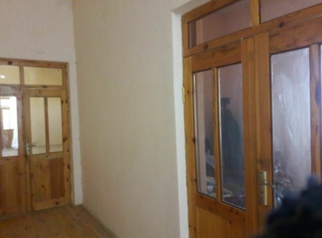 Ховли 7 соток иподром бозор олдига срочно сотилади