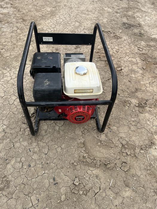 Продам генератор бензин hond gx 270