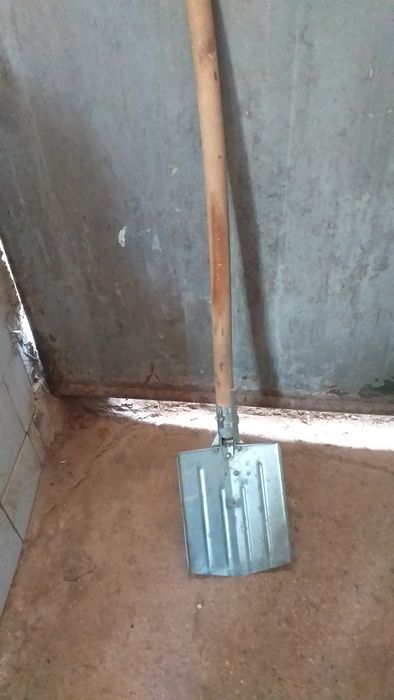 джезве джанта лопата носач кирка