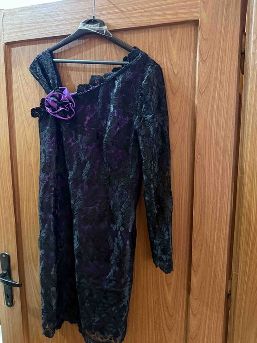 Официална дантелена рокля